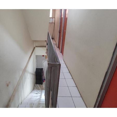 Hotel Koolkost Near Rs Graha Kedoya Jakarta Exteriér fotografie