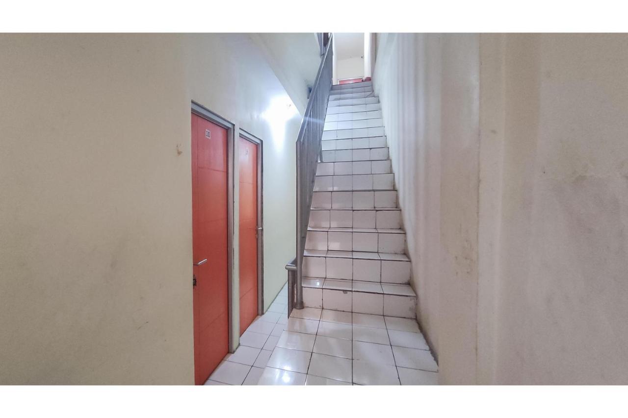 Hotel Koolkost Near Rs Graha Kedoya Jakarta Exteriér fotografie