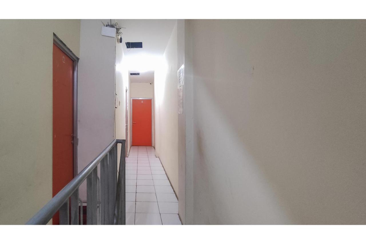 Hotel Koolkost Near Rs Graha Kedoya Jakarta Exteriér fotografie